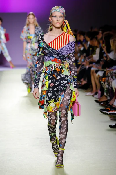 Look 31